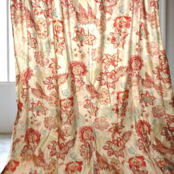 CINDY CRAWFORD FLORA ROUGE FLORAL BARN RED JACOBEAN PANELS (4) - Picture 2 of 5